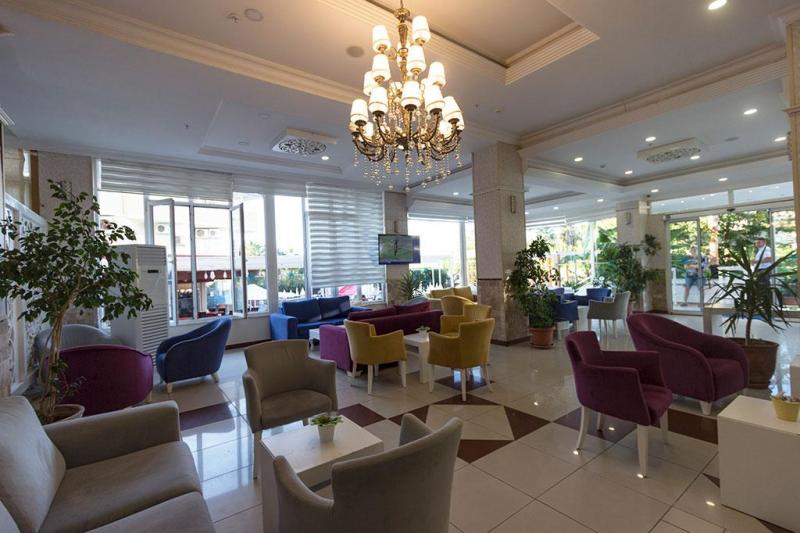 Alanya utazás Maya World Beach