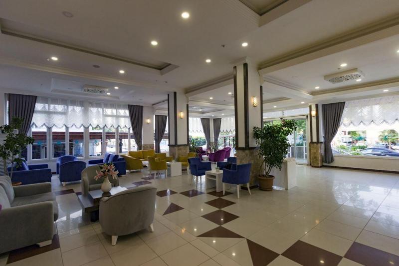 Alanya utazás Maya World Beach