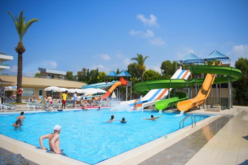 Alanya utazás Royal Garden Beach