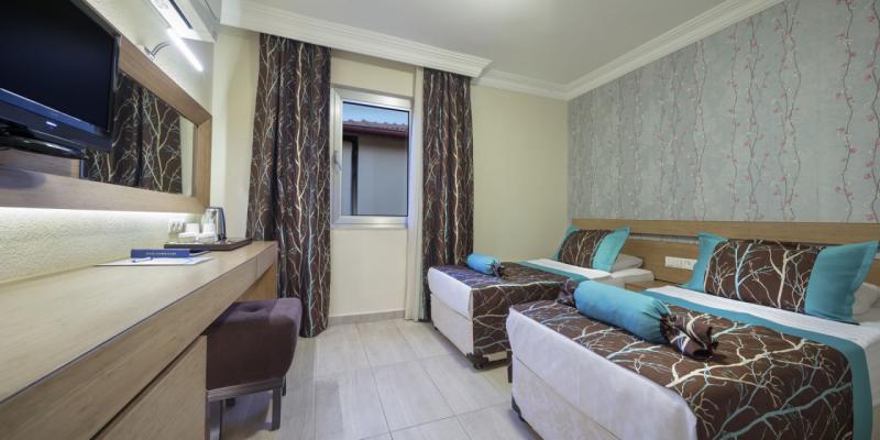 Alanya utazás Saphir Hotel and Villas