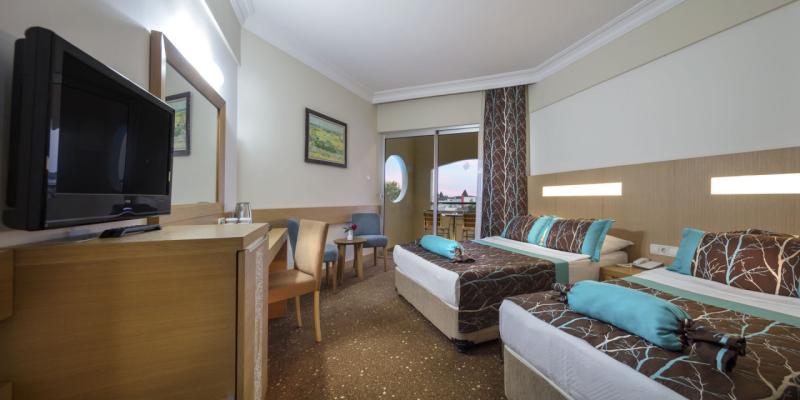 Alanya utazás Saphir Hotel and Villas