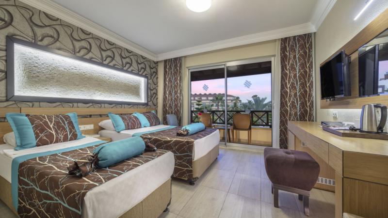 Alanya utazás Saphir Hotel and Villas