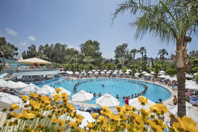 Alanya utazás Saphir Hotel and Villas