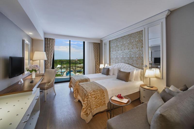 Antalya utazás Aska Lara Resort Spa