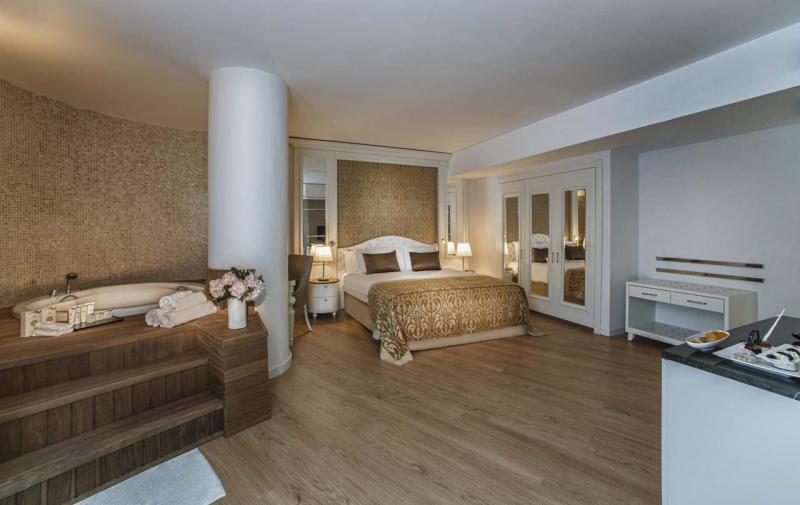 Antalya utazás Aska Lara Resort Spa