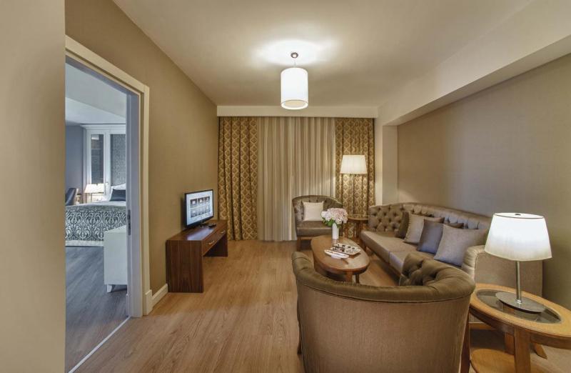 Antalya utazás Aska Lara Resort Spa