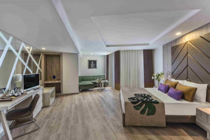 Antalya utazás Delphin Be Grand Resort