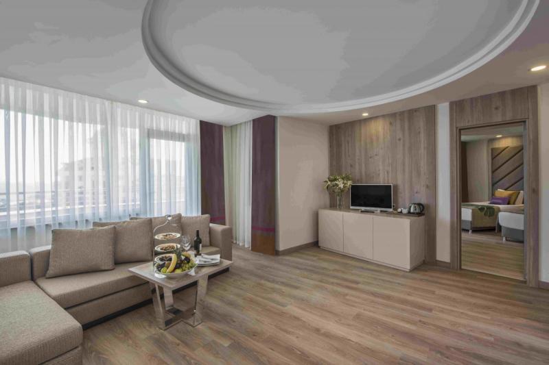 Antalya utazás Delphin Be Grand Resort