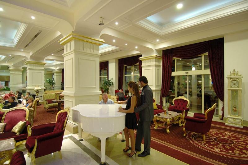 Antalya utazás Delphin Diva