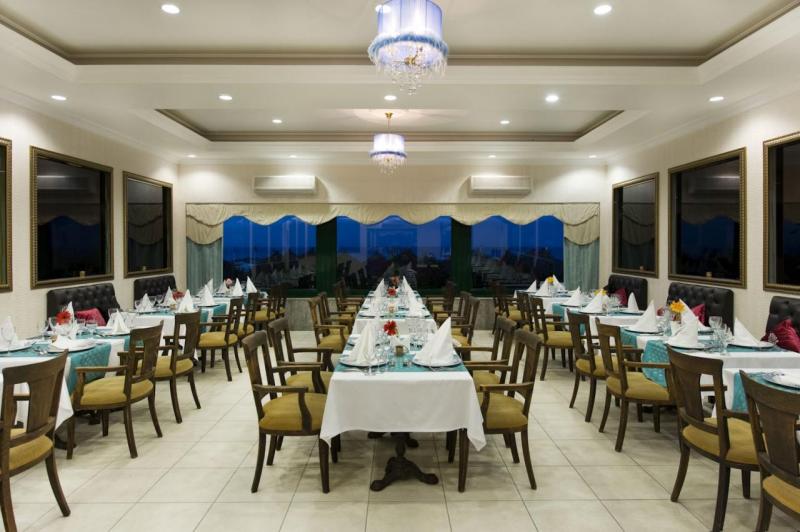 Antalya utazás Delphin Diva