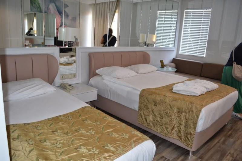 Antalya utazás Delphin Diva