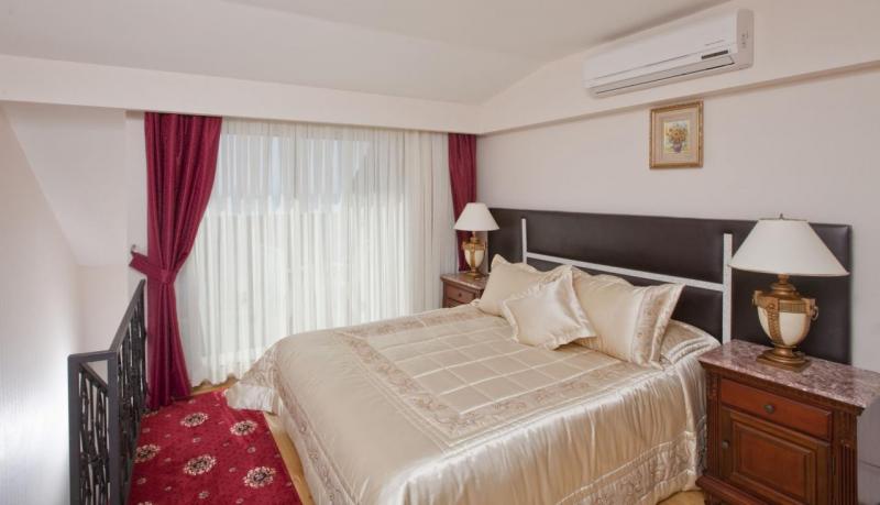 Antalya utazás Delphin Diva