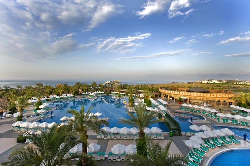 Antalya utazás Delphin Palace