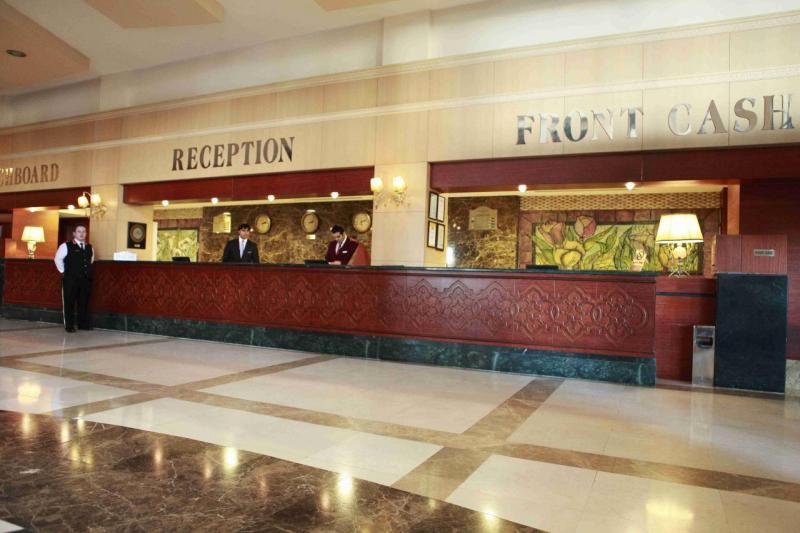 Antalya utazás Fame Residence Lara Spa