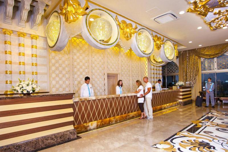 Antalya utazás Royal Holiday Palace