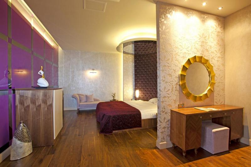 Antalya utazás Royal Holiday Palace