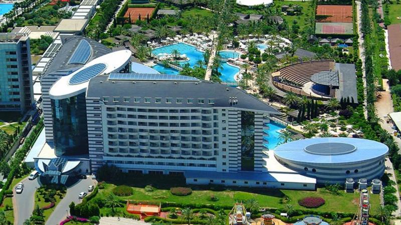 Antalya utazás Royal Wings Hotel
