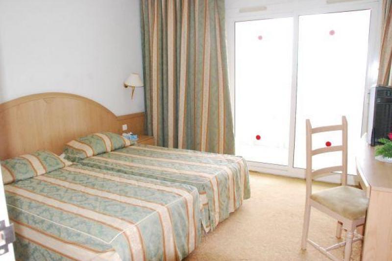 Sousse utazás El Mouradi Port El Kantaoui