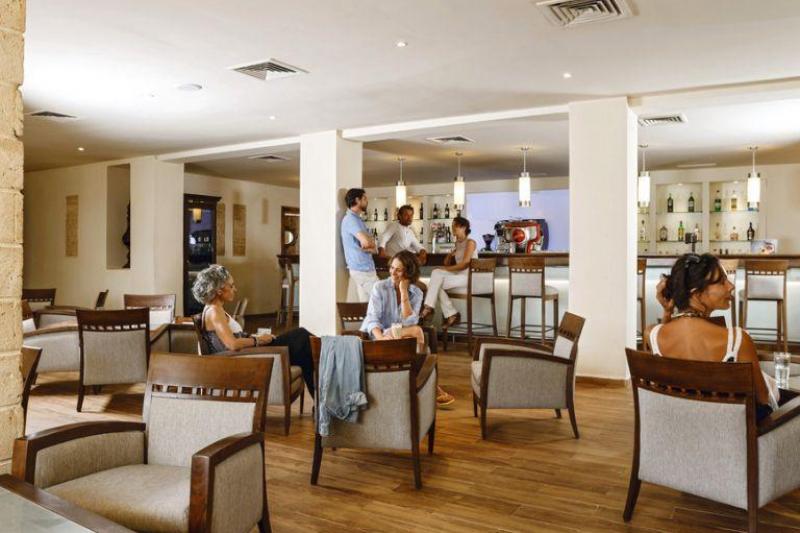 Hammamet utazás Delfino Beach & Resort