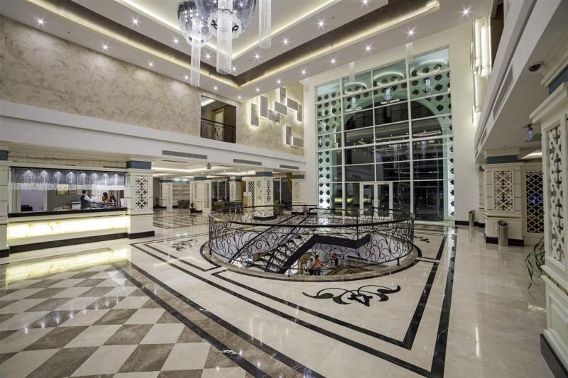 Kemer utazás Karmir Resort Spa Hotel