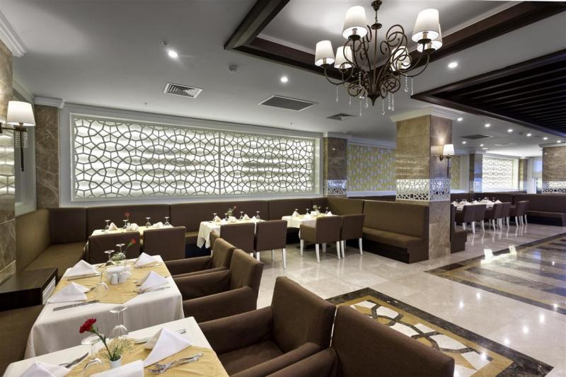 Kemer utazás Karmir Resort Spa Hotel