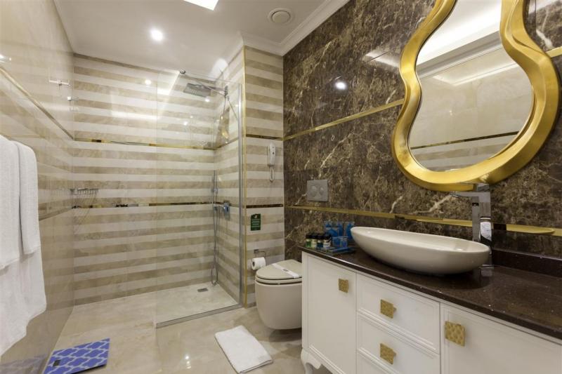 Kemer utazás Karmir Resort Spa Hotel