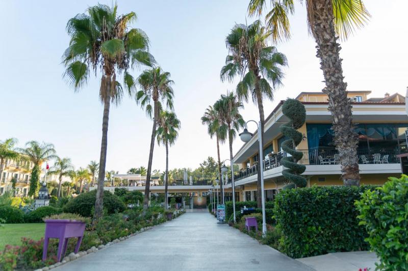 Kemer utazás Club Hotel Phaselis Rose