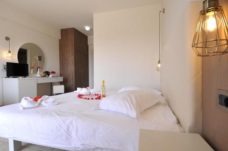 Kréta Gouves utazás Gouves Bay