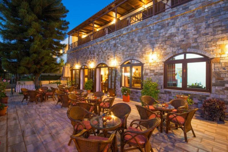 Kréta Malia utazás Malia Holidays Hotel