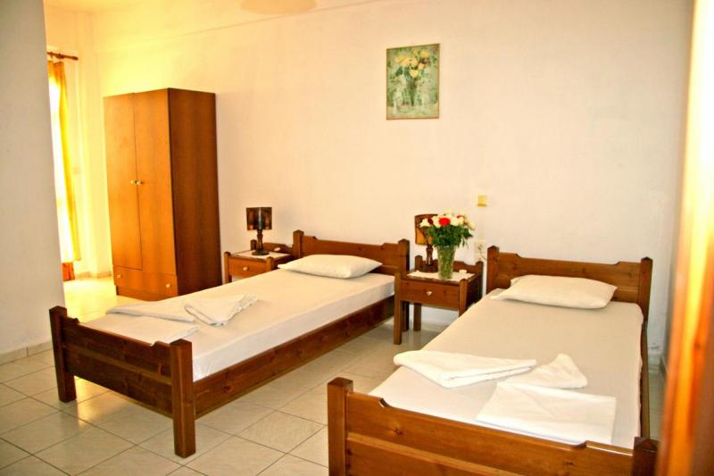 Kréta Stalis utazás Litsa Efi Apart.