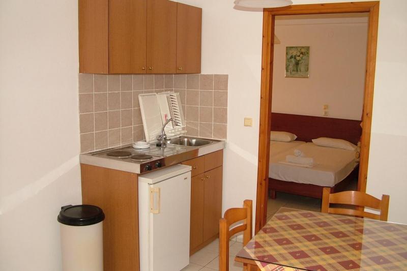 Kréta Stalis utazás Litsa Efi Apart.