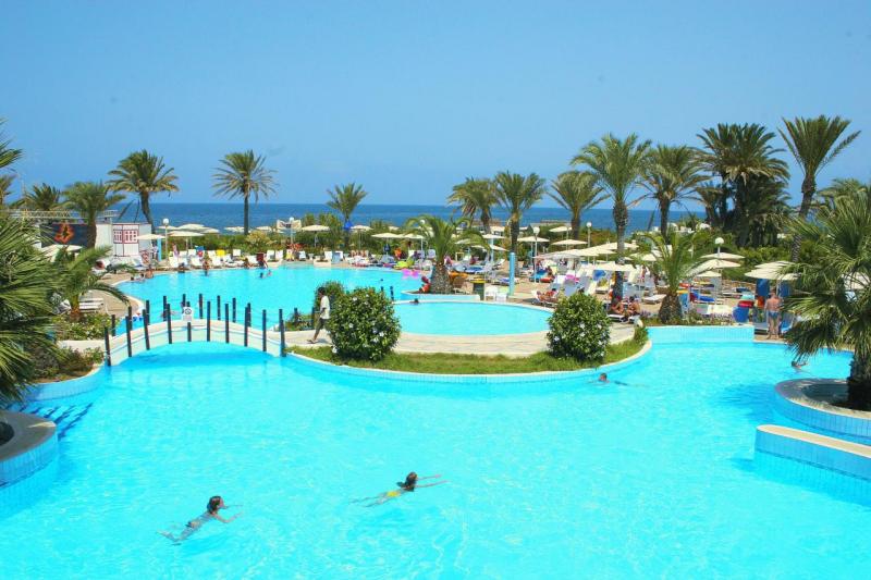 Monastir utazás El Mouradi Skanes