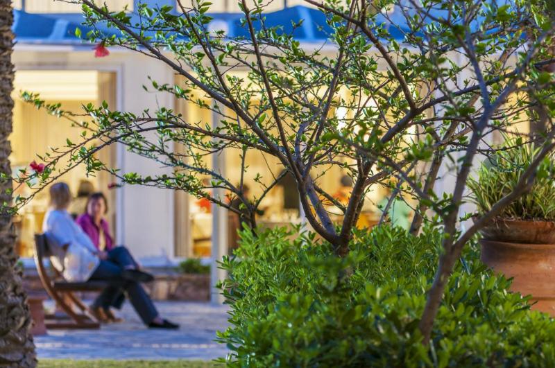 Rodosz Faliraki utazás Apollo Beach