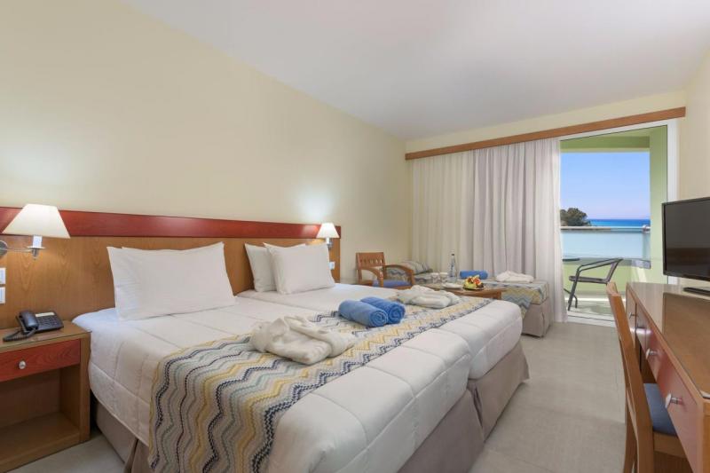 Rodosz Ixia utazás Avra Beach