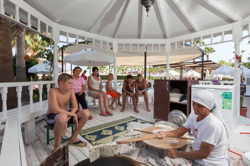 Side utazás Hane Family Resort