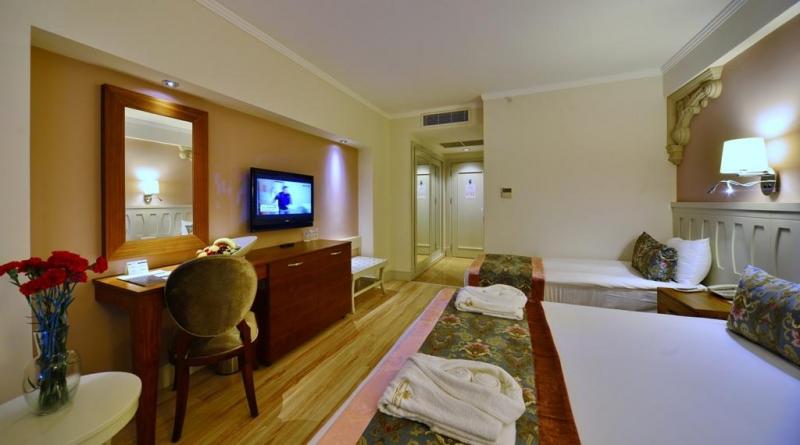 Side utazás Side Crown Serenity