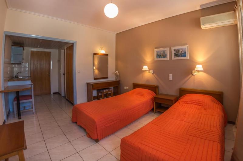 Zakynthos Argassi utazás Paradise Studios