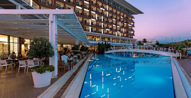 Alanya utazás Sirius Deluxe Resort