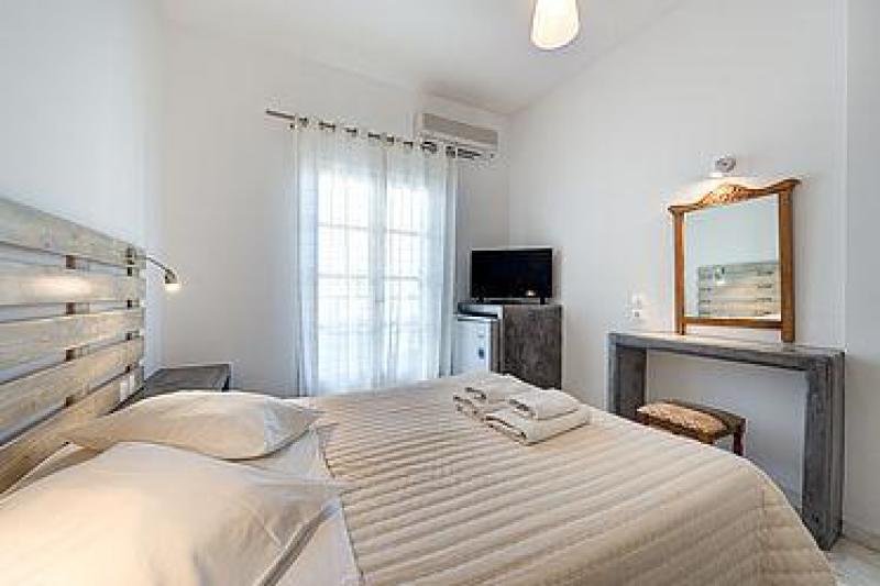 Szantorini Kamari utazás Alia Hotel