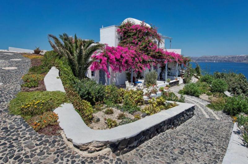 Szantorini Akrotiri utazás Apanemo Hotel & Suites