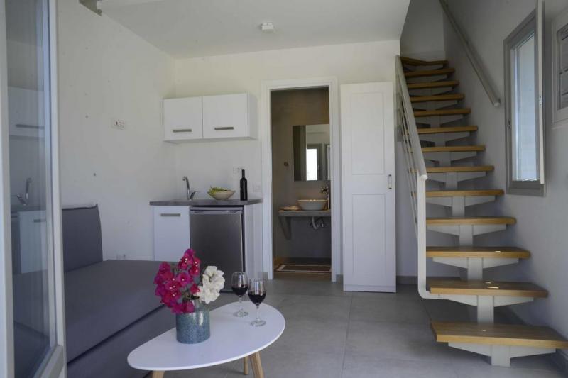 Szantorini Oia utazás Aplai Dome