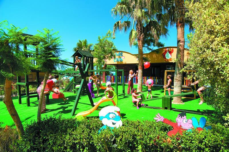 Belek utazás Aydinbey Famous Resort Hotel