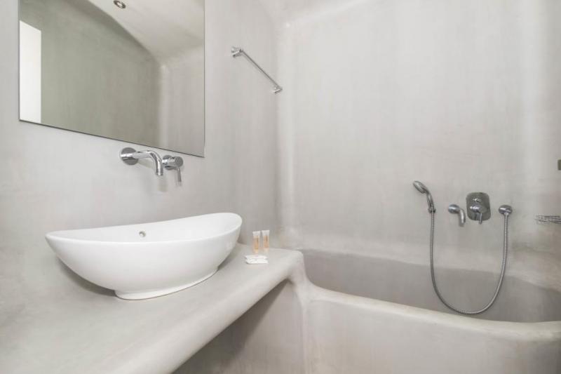 Szantorini Kamari utazás Blue Waves Hotel