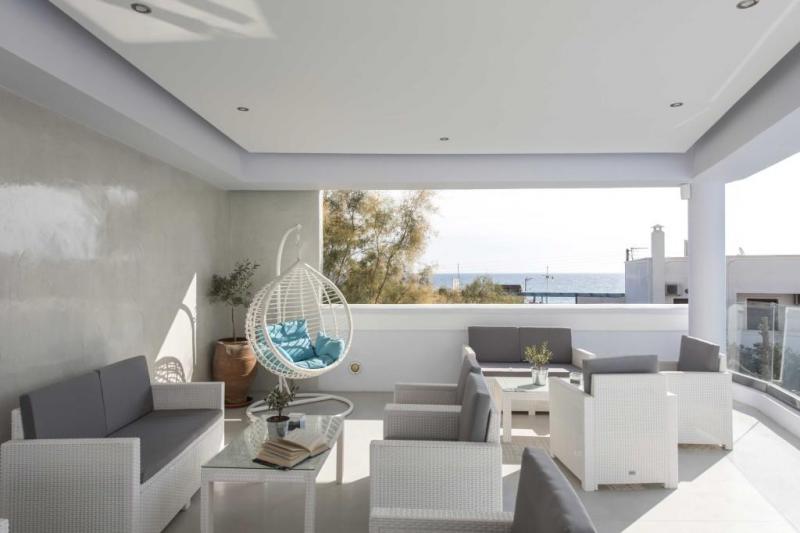 Szantorini Kamari utazás Blue Waves Hotel