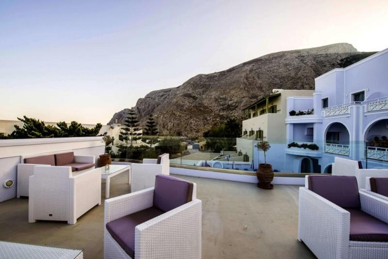 Szantorini Kamari utazás Blue Waves Hotel