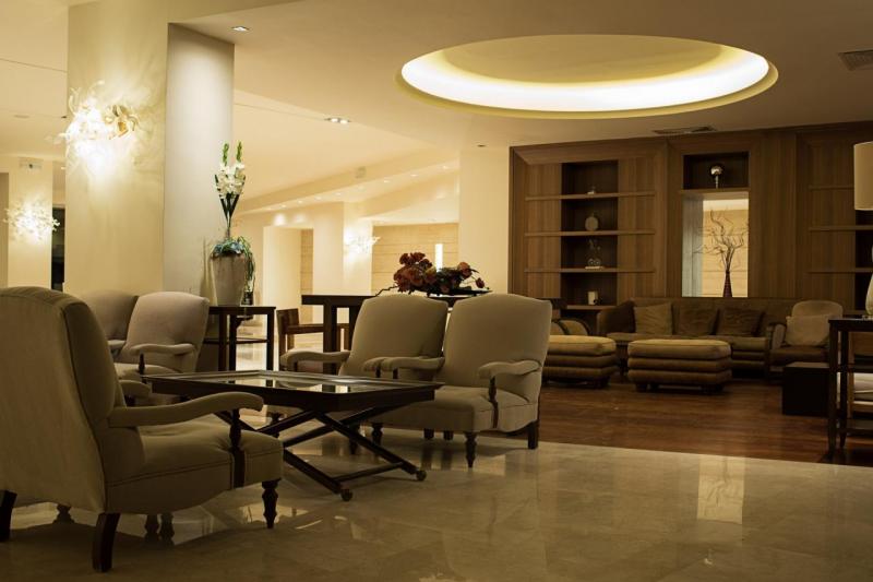 Rodosz Ialyssos utazás Ixian Grand