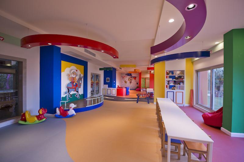 Antalya utazás Lara Barut Collection