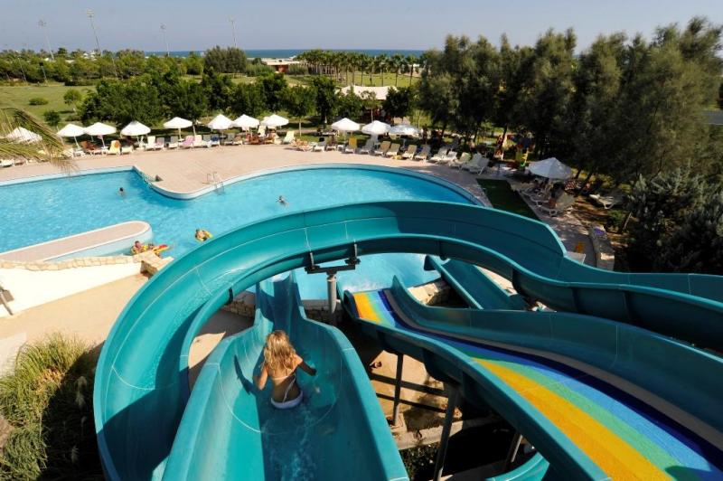 Antalya utazás Lara Barut Collection