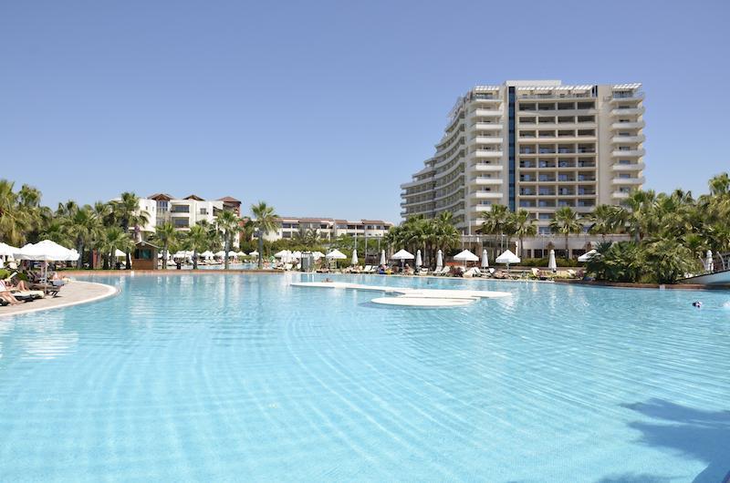 Antalya utazás Lara Barut Collection