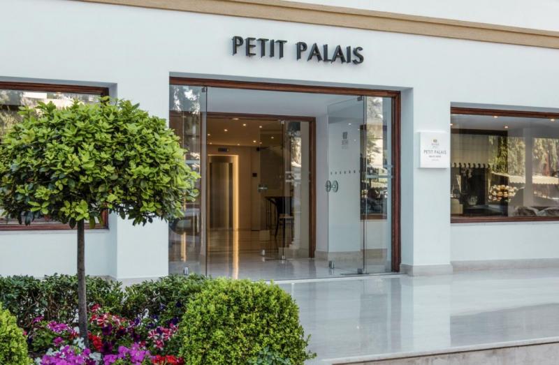 Rodosz Rhodes utazás Mitsis Petit Palais